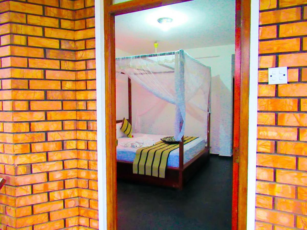טנגלה Shanika Beach Inn מראה חיצוני תמונה